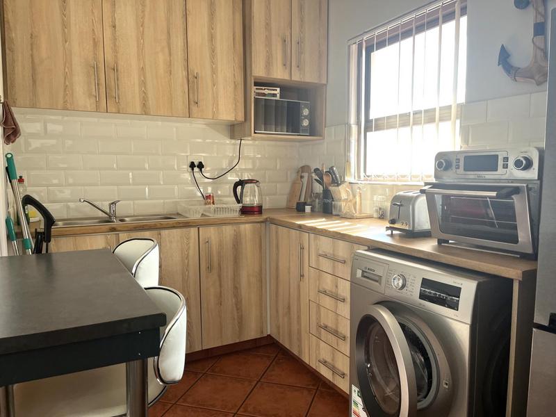 1 Bedroom Property for Sale in Hartenbos Central Western Cape